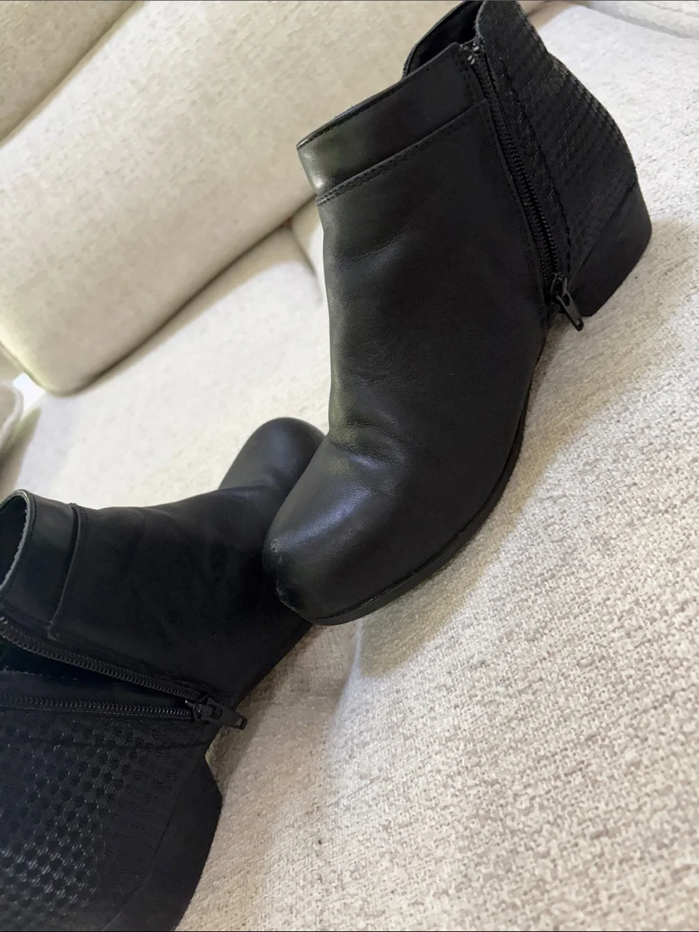 Rockport Black Leather Safety Toe Ankle Booties with Textured Heel